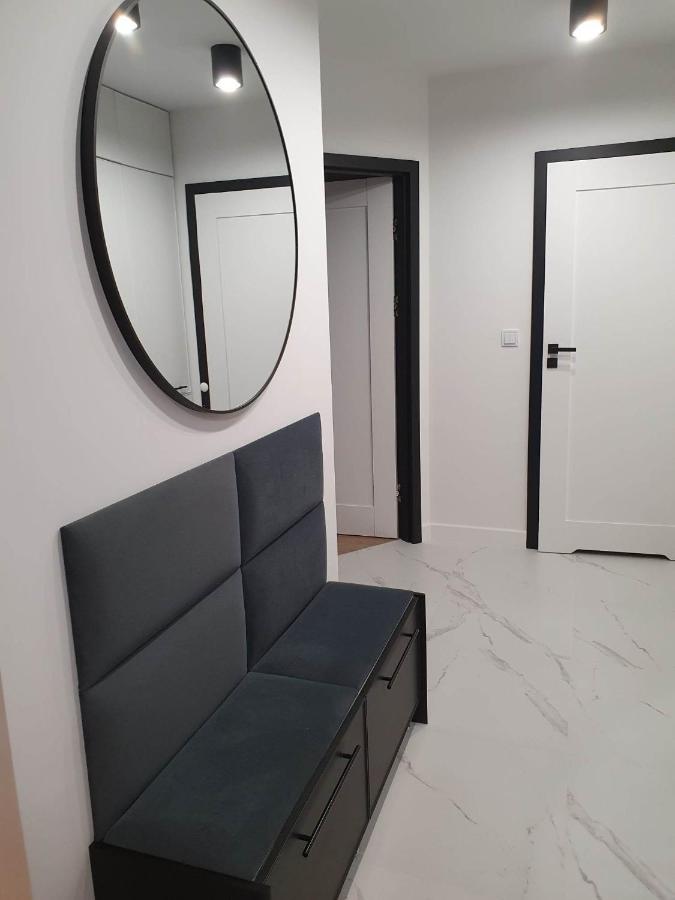 Apartament 3 Pokojowy Lub Pokoj W Mieszkaniu W Nowym Bloku 바르샤바 외부 사진