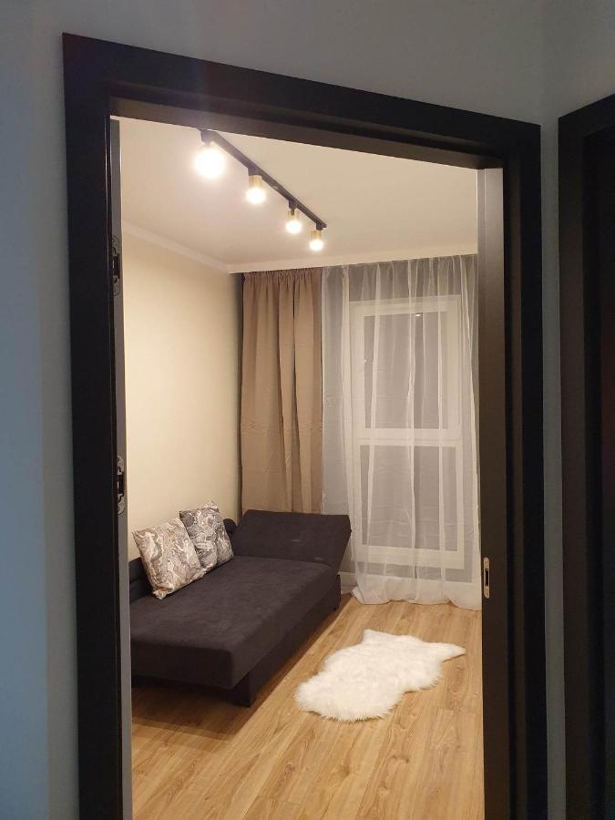 Apartament 3 Pokojowy Lub Pokoj W Mieszkaniu W Nowym Bloku 바르샤바 외부 사진