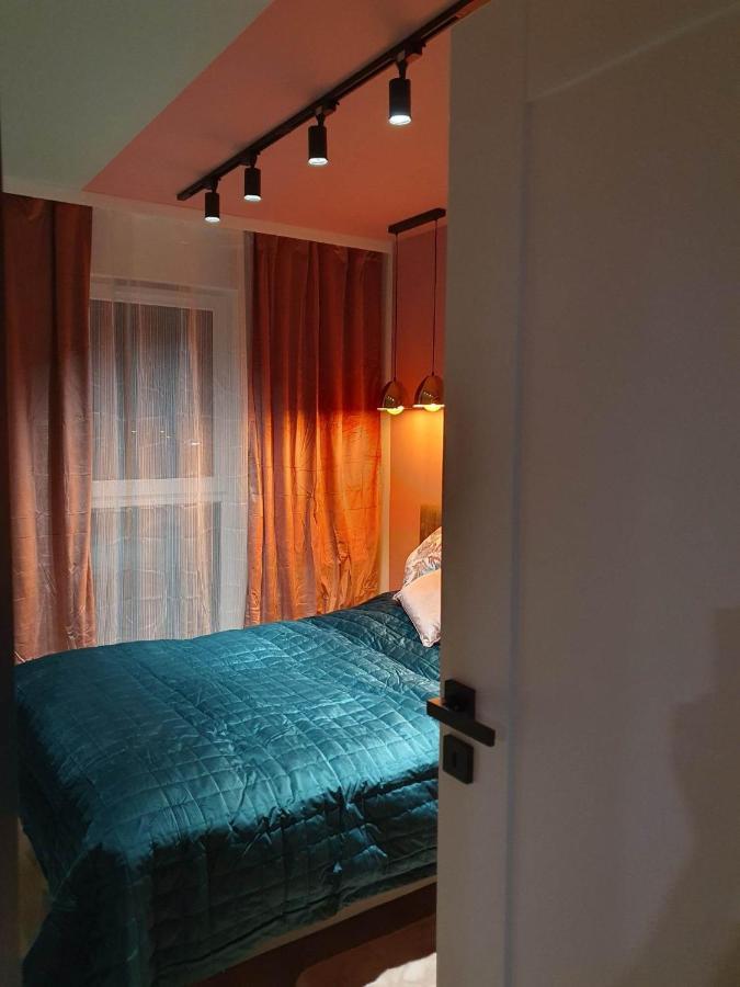 Apartament 3 Pokojowy Lub Pokoj W Mieszkaniu W Nowym Bloku 바르샤바 외부 사진