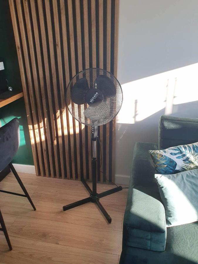 Apartament 3 Pokojowy Lub Pokoj W Mieszkaniu W Nowym Bloku 바르샤바 외부 사진